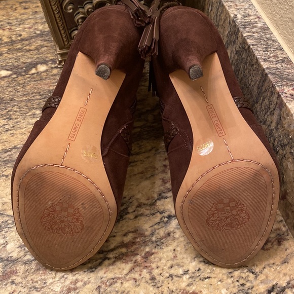 Vince Camuto booties - Picture 7 of 8